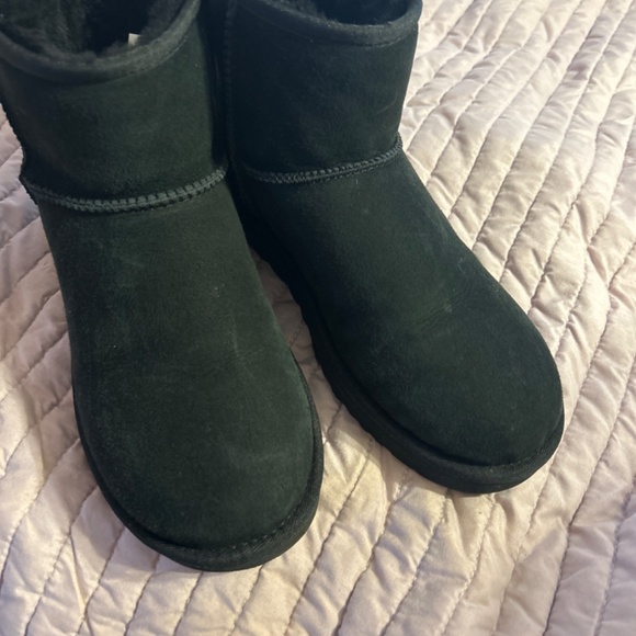 Classic mini uggs - Picture 3 of 3